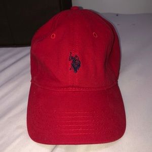 Red polo hat never worn adjustable